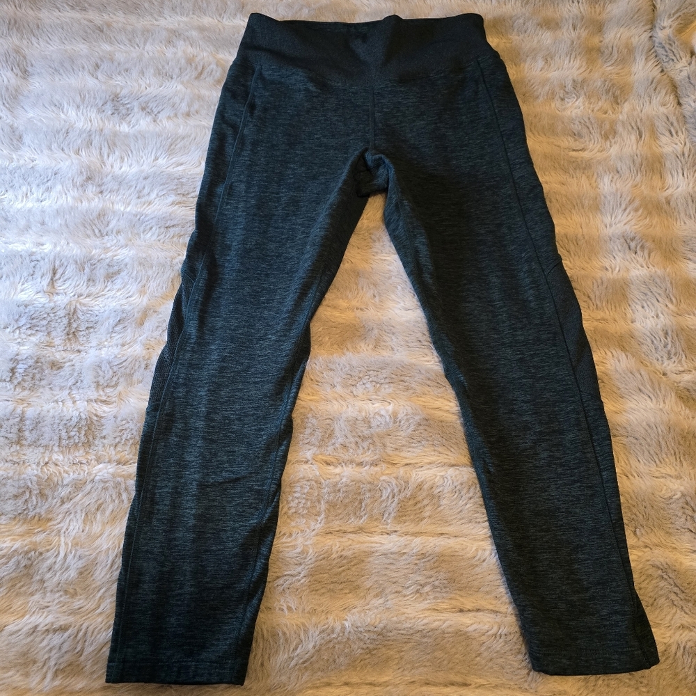 VICTORIAS SECRET PINK COMFY INSULATED LEGGINGS